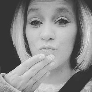 Meet your Posher, Courtney